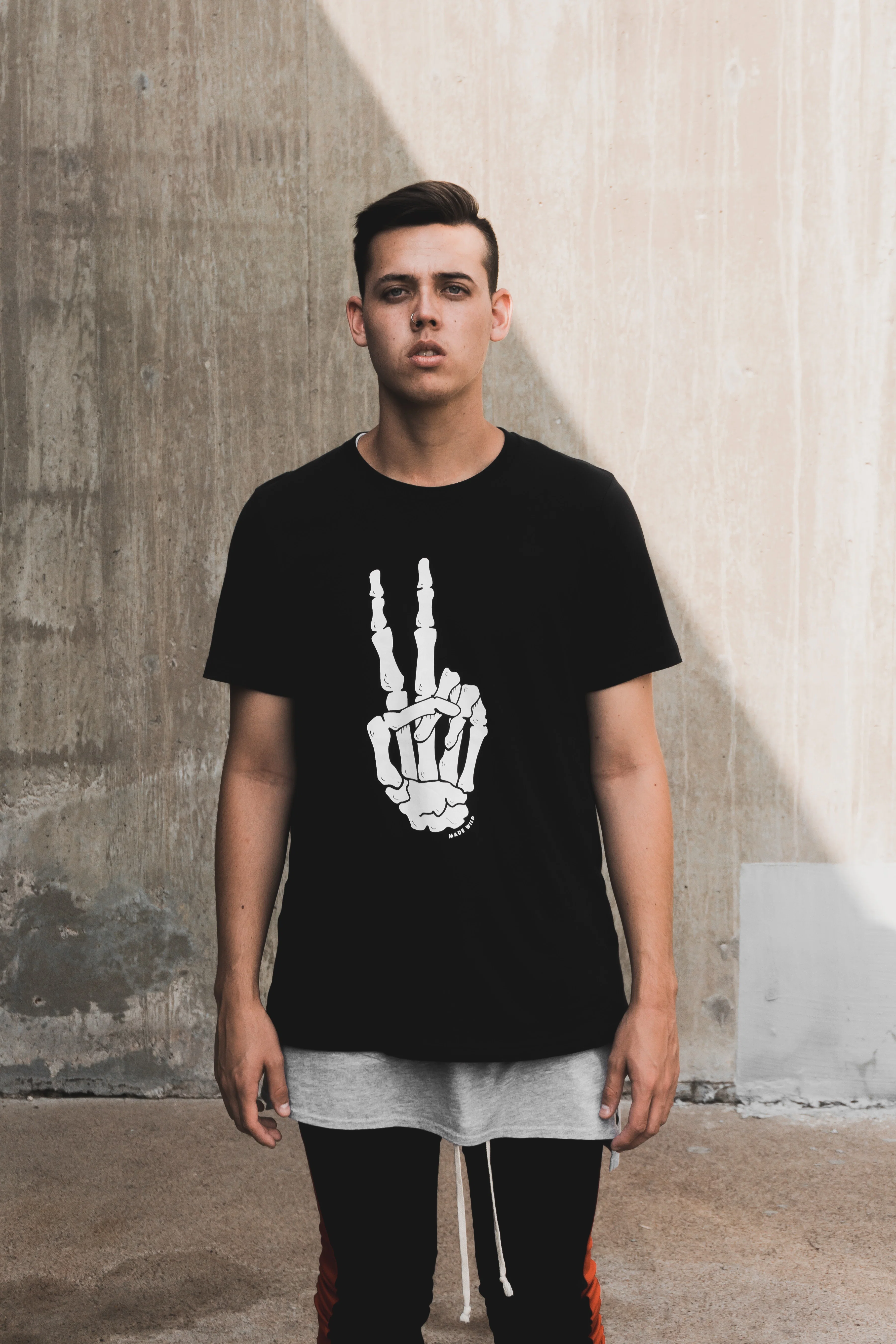 T-Shirt "Hand Bones"